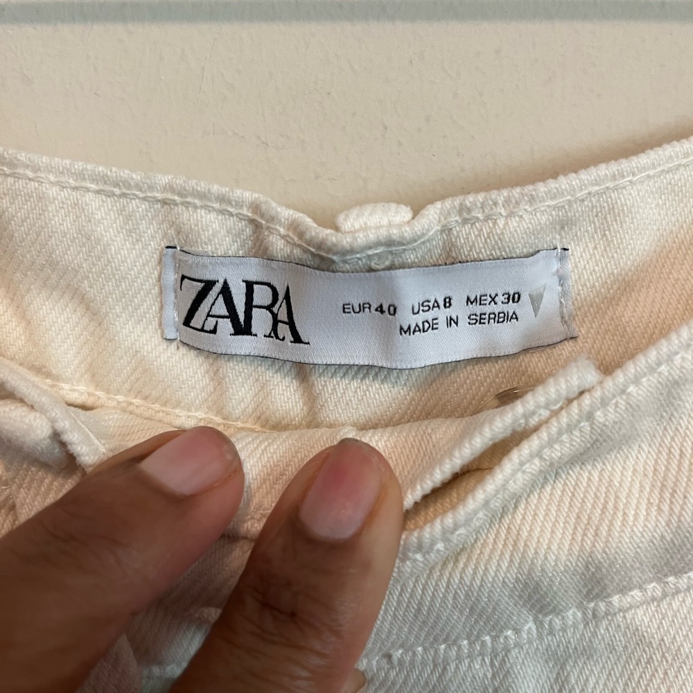 Zara Asymmetrical High Waisted Jeans Size 8 - Picture 13 of 16